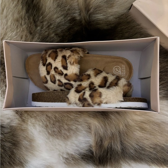 BNIB BY CHINESE LAUNDRY CHEETAH FUR SLIPPERS!! - Picture 10 of 11
